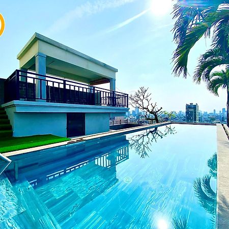 Tokyo Boutique Front Beach Hotel Danang Exterior photo