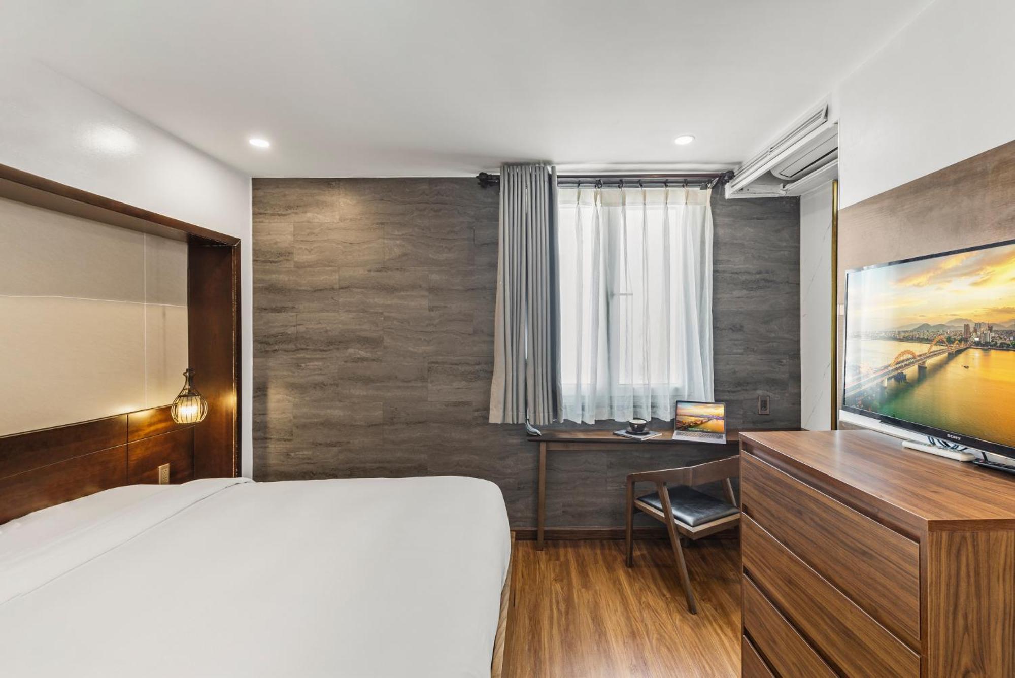 Tokyo Boutique Front Beach Hotel Danang Exterior photo