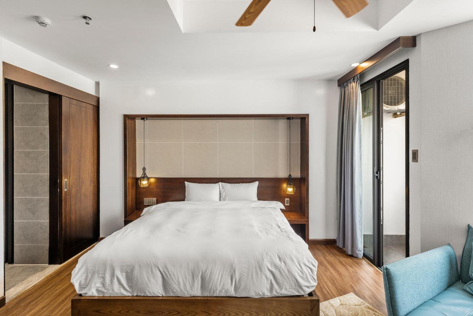 Tokyo Boutique Front Beach Hotel Danang Exterior photo